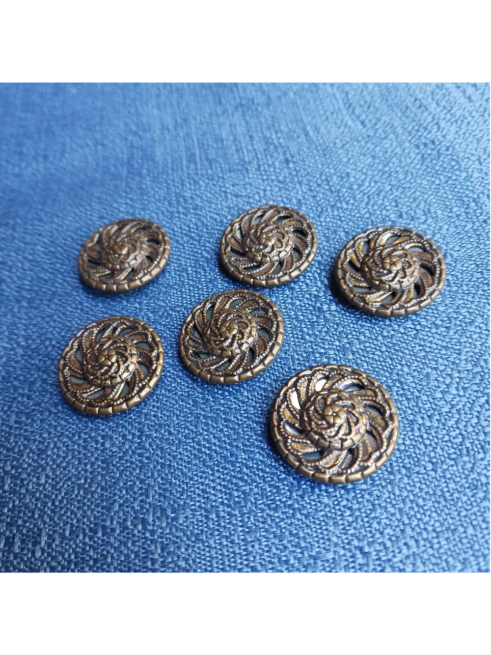 Metal Shank Button Lot Gold Tone Floral Weave Lot Of 6 Buttons